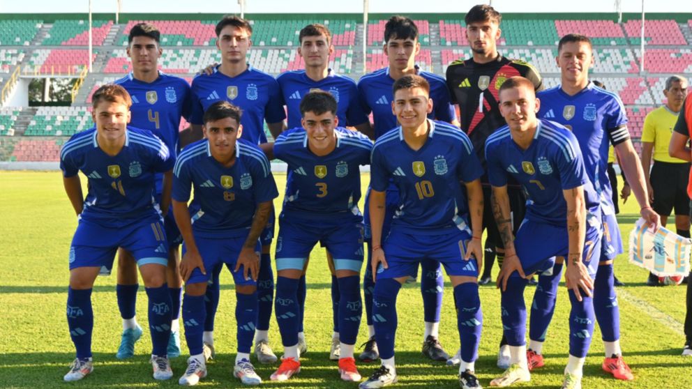 La Selección Argentina Sub 20 goleó a Bolivia: golazo de Franco Mastantuono y doblete de Santiago Hidalgo