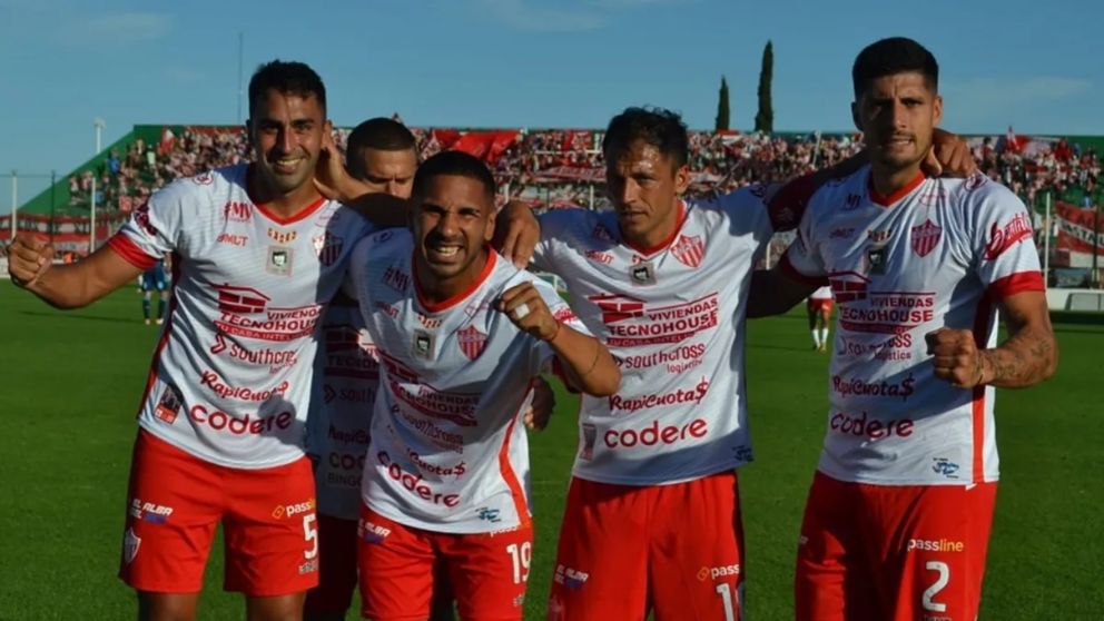Talleres de Remedios de Escalada le ganó una infartante promoción a Atlético Rafaela y sigue en la Primera Nacional