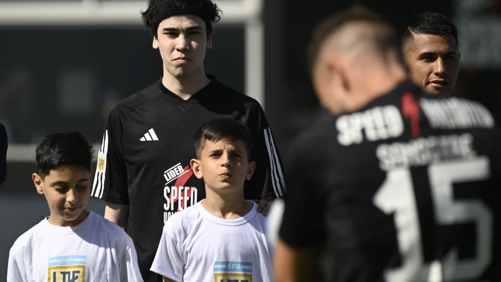 Video: el capitán de Riestra defendió la iniciativa de hacer debutar al streamer Spreen en el cruce con Vélez por la Liga Profesional