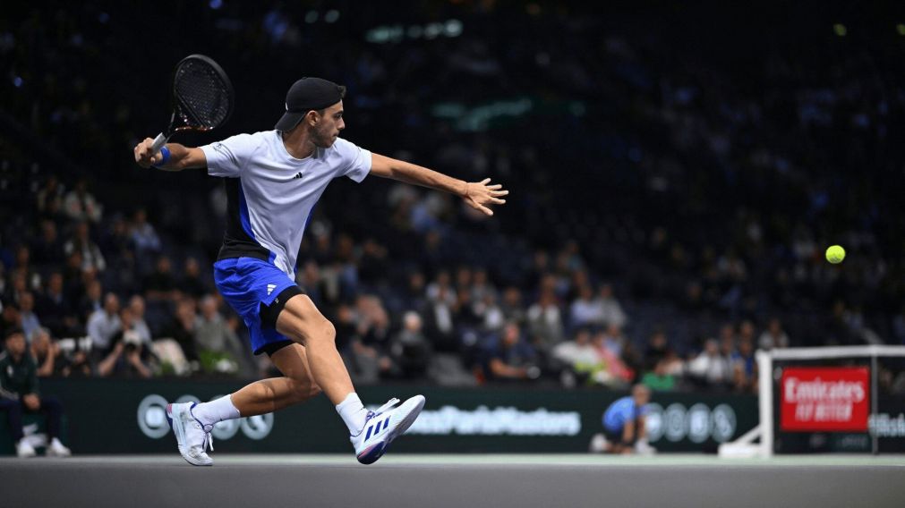 Francisco Cerúndolo ganó y sigue en carrera en el ATP de Belgrado