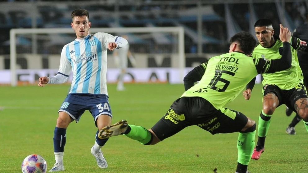 Pelota Libre TV EN VIVO: Barracas Central vs. Racing, por la Liga Profesional 2024