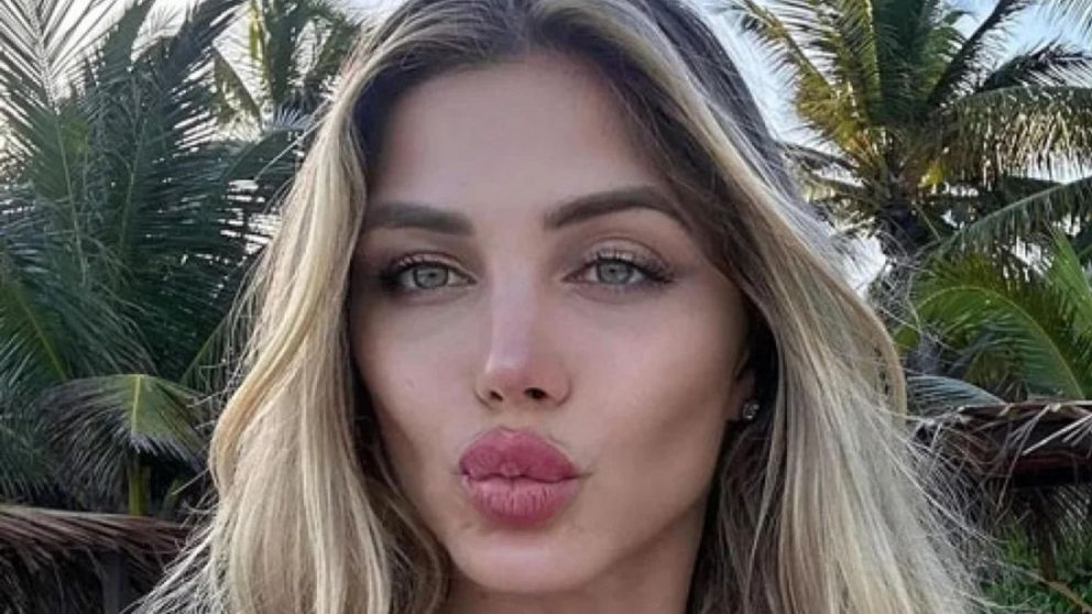 Romina Malaspina se disfrazó para Halloween de una angelita tan sensual como sanguinaria