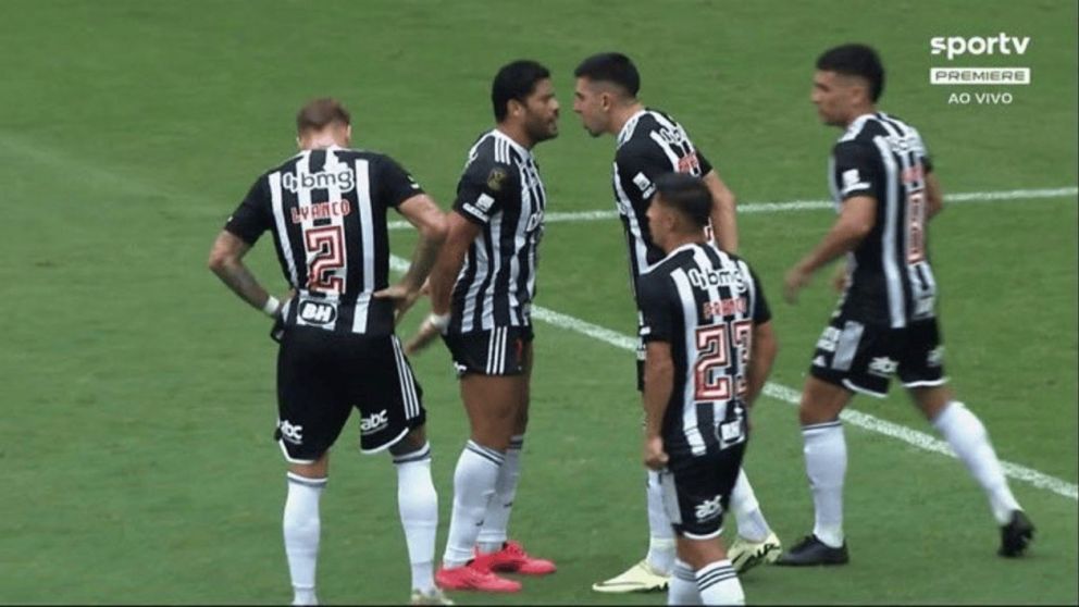Video: el argentino Rodrigo Battaglia y el grandote Hulk casi se van a las piñas en la final de la Copa de Brasil