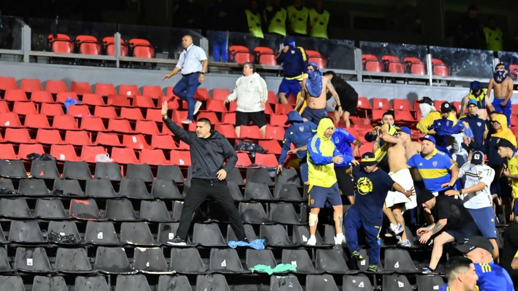 El Gobierno sancion� a los barras de Boca que se enfrentaron con la polic�a y hablaron con Riquelme en los incidentes por la Copa Argentina