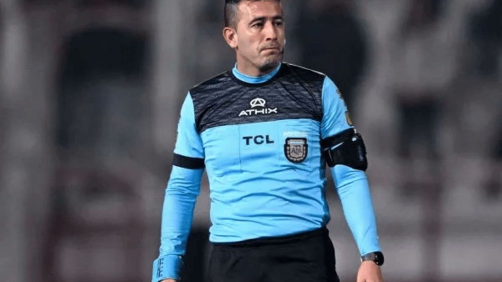 Liga Profesional: la trascendental decisión que se tomó con Luis Lobo Medina después de su mal arbitraje en San Lorenzo - Barracas