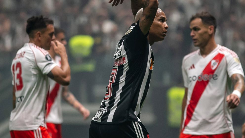 River sufrió un 3-0 catastrófico ante Atlético Mineiro y quedó con un pie afuera de la Copa Libertadores