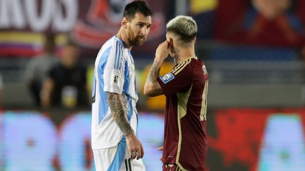 Yeferson Soteldo se refirió al PICANTE cruce que tuvo con Lionel Messi y JUSTIFICÓ su MANOTAZO