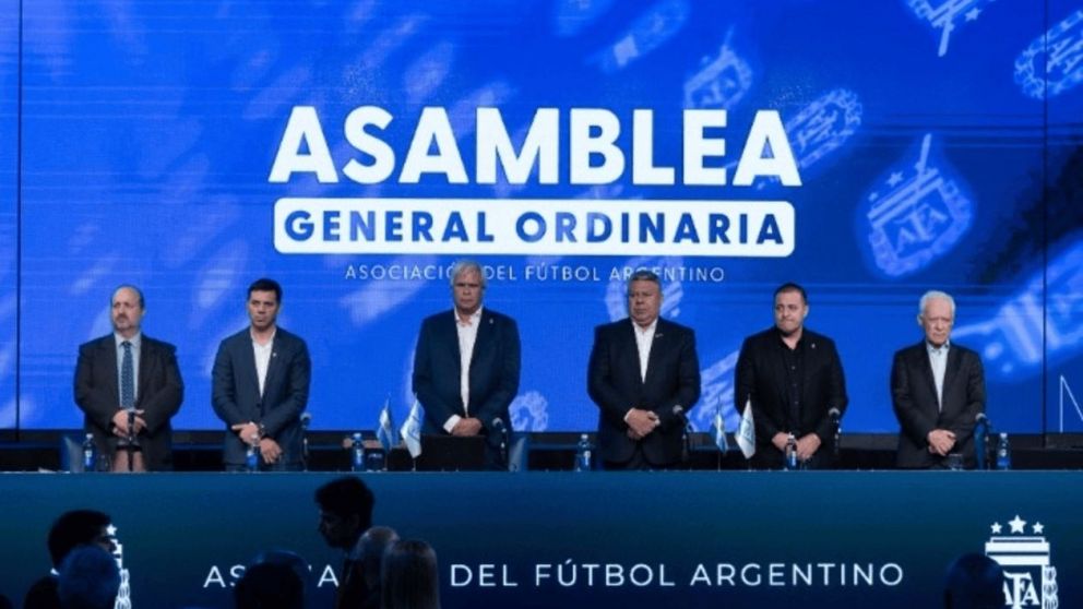 El Gobierno Nacional SE LE PLANTA a la AFA por la elección de Chiqui Tapia como presidente: la CONTUNDENTE postura de la IGJ