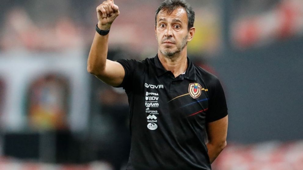 Fernando Batista aseguró que Venezuela MERECIÓ GANAR: "Argentina terminó jugando con seis defensores"