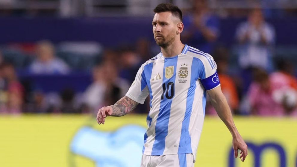 Lionel Messi ESTALLÓ por el estado del campo de juego del Maturín: "No podiamos dar dos pases seguidos"