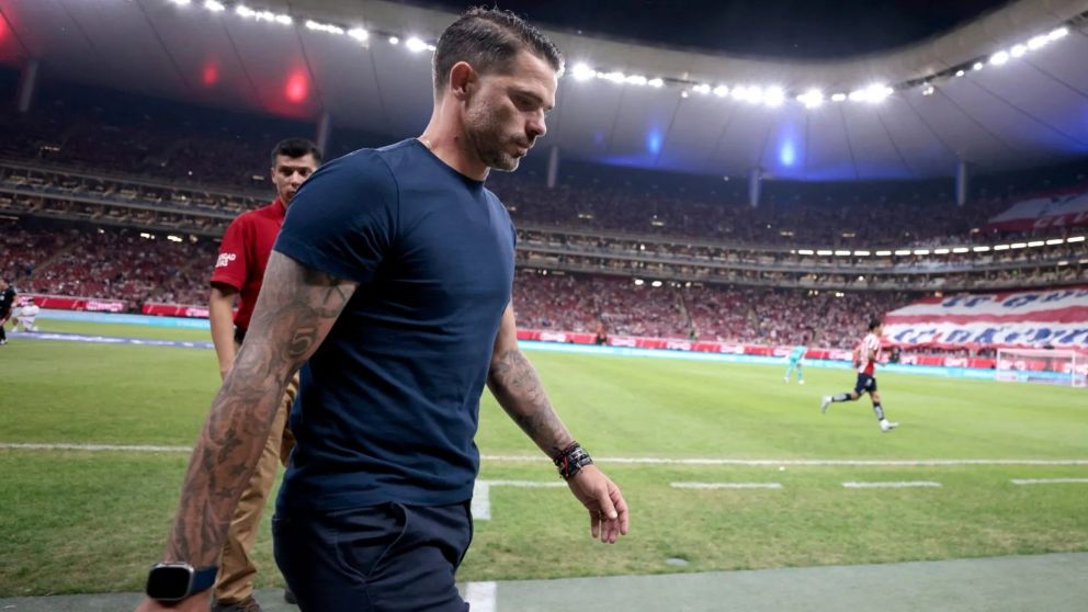 BOMBAZO: Fernando Gago ejecutó la cláusula de rescisión en Chivas y se convertirá en el NUEVO DT de Boca