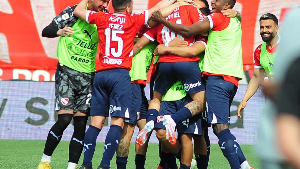 En un PARTIDAZO, Independiente VENCIÓ a Riestra 3 a 1 por la Liga Profesional 2024
