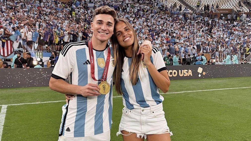 Julián Álvarez tiene una novia APASIONADA por un deporte en el que Argentina siempre brilla: la FOTO