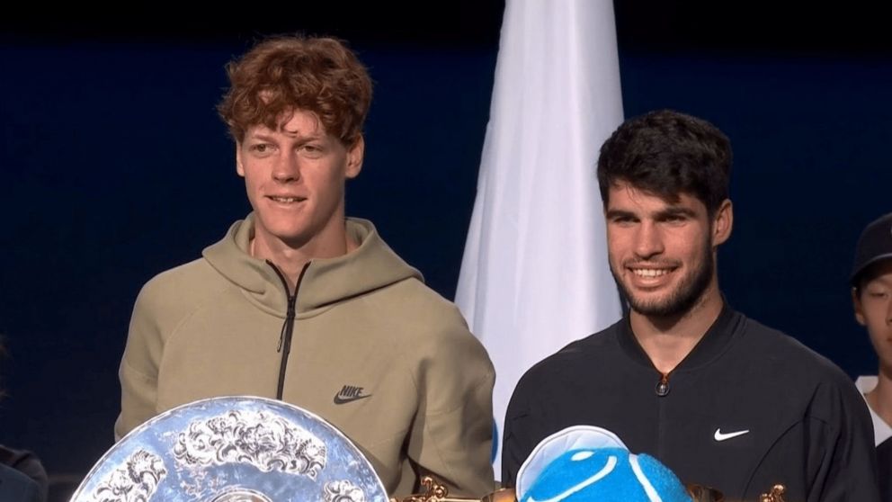 Carlos Alcaraz es el rey del ATP 500 de Beijing tras derrotar en un partidazo a Jannik Sinner