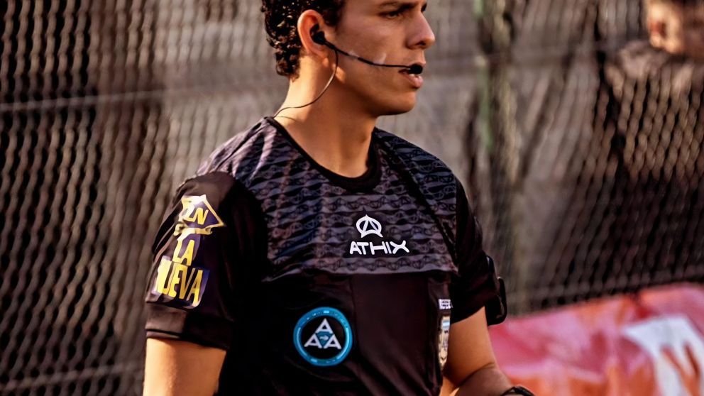 La historia de vida de Joaquín Rodríguez: cambió el arco por el banderín de asistente