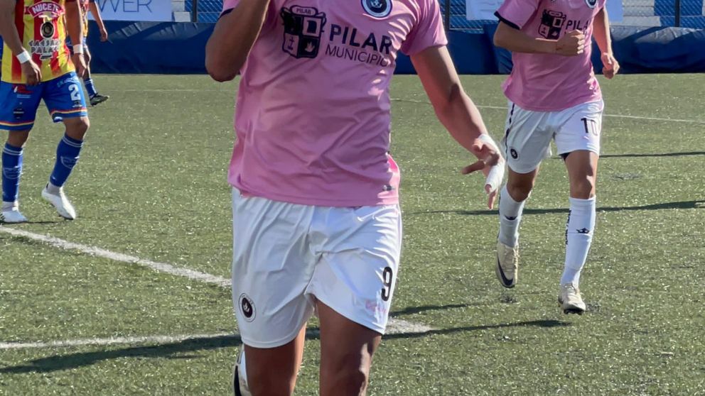 Real Pilar le ganó con JUSTICIA a Centro Español y es más LÍDER que nunca de la Primera C