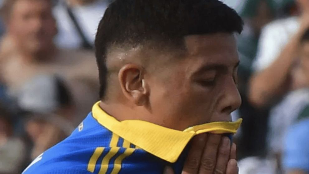Marcos Rojo quedó expuesto al patear una bandera de Boca y un hincha le hizo UNA TREMENDA RECRIMINACIÓN: "No solo es pegar"