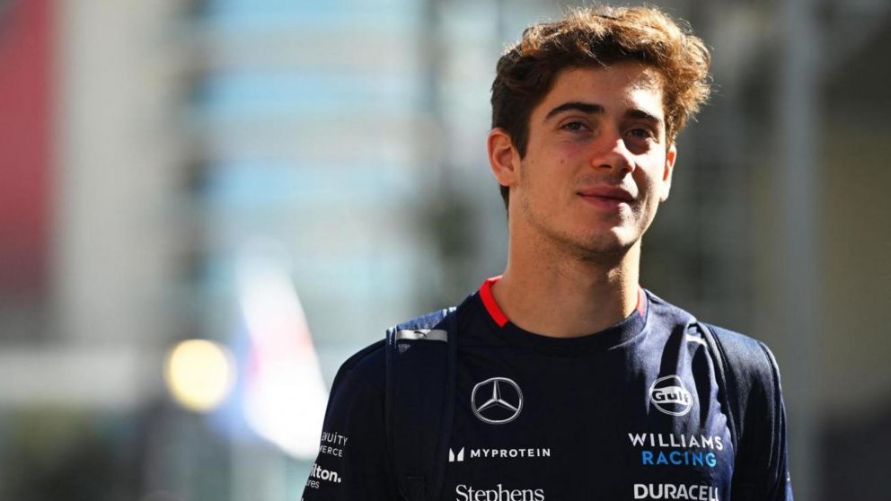 Franco Colapinto encara un DESAFÍO EXTREMO en el GP de Singapur de Fórmula 1: calor, humedad y paredones