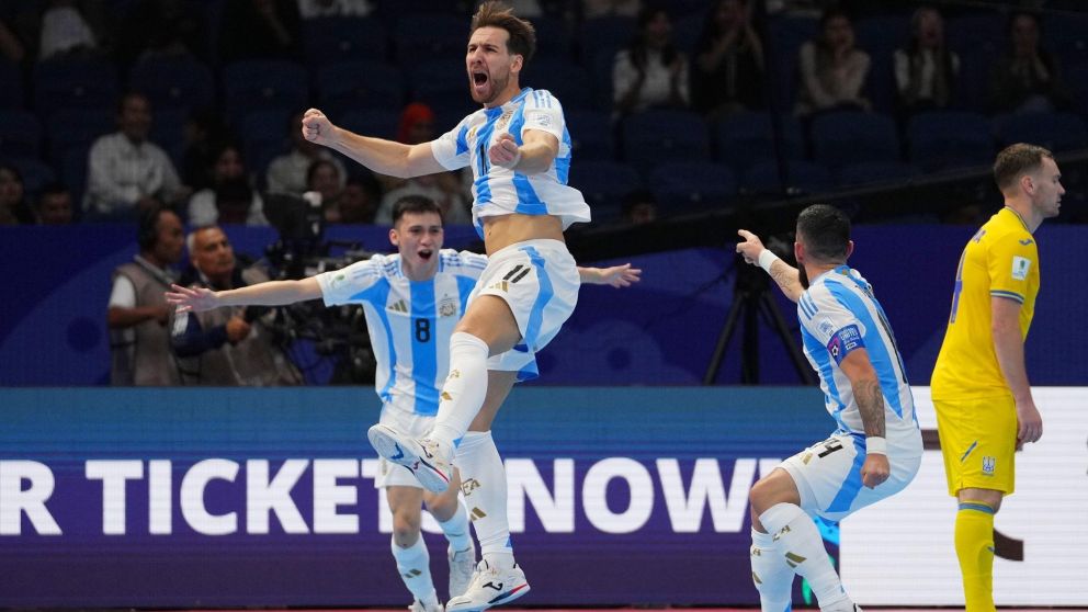 La Selección Argentina VAPULEÓ a Ucrania en el debut del Mundial de Futsal 2024: el tremendo show de goles