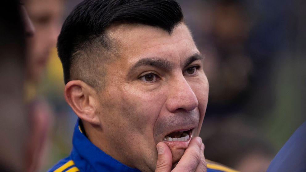 Dolor de cabeza en Boca: Gary Medel SE DESGARRÓ y no estará en el Superclásico con River