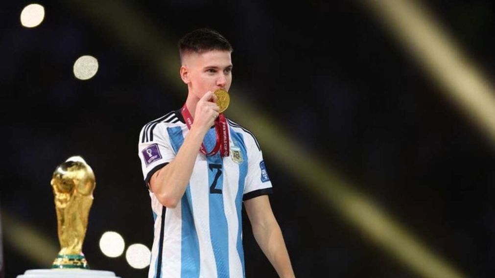 Boca SUEÑA con un campeón del mundo: Riquelme quiere a Foyth para el Mundial de Clubes