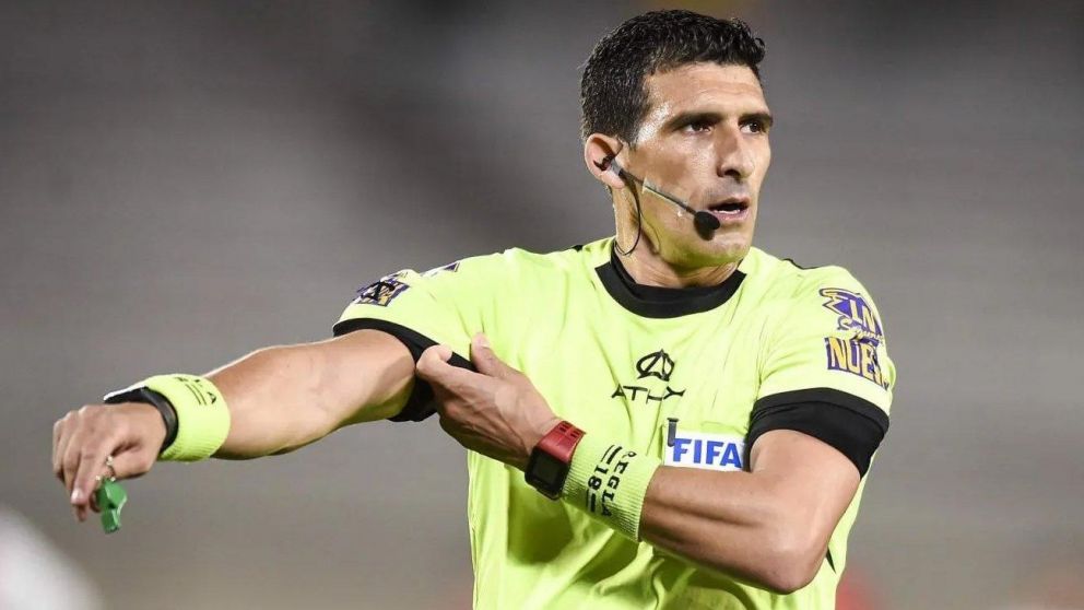 Andrés Merlos no fue SUSPENDIDO tras el ESCÁNDALO y dirigirá un partido de la Liga Profesional: cuáles son las otras ternas