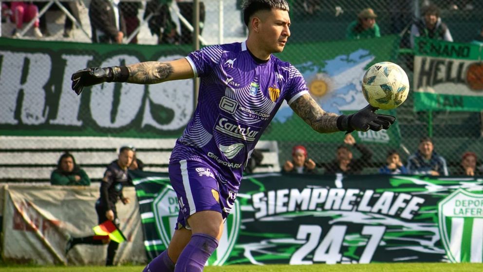 Javier Bustillos se ILUSIONA con ascender con Dock Sud a la Primera Nacional