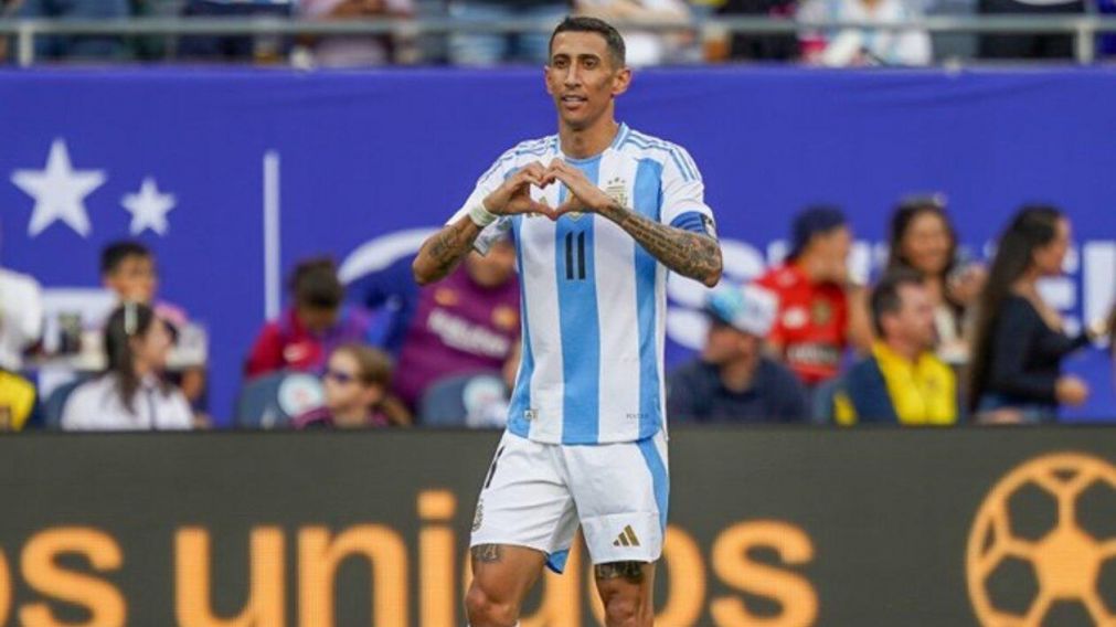 Un hincha de la Selección Argentina le dedicó una canción a Di María y le generó una TREMENDA EMOCIÓN a Jorgelina Cardoso: el video y el posteo