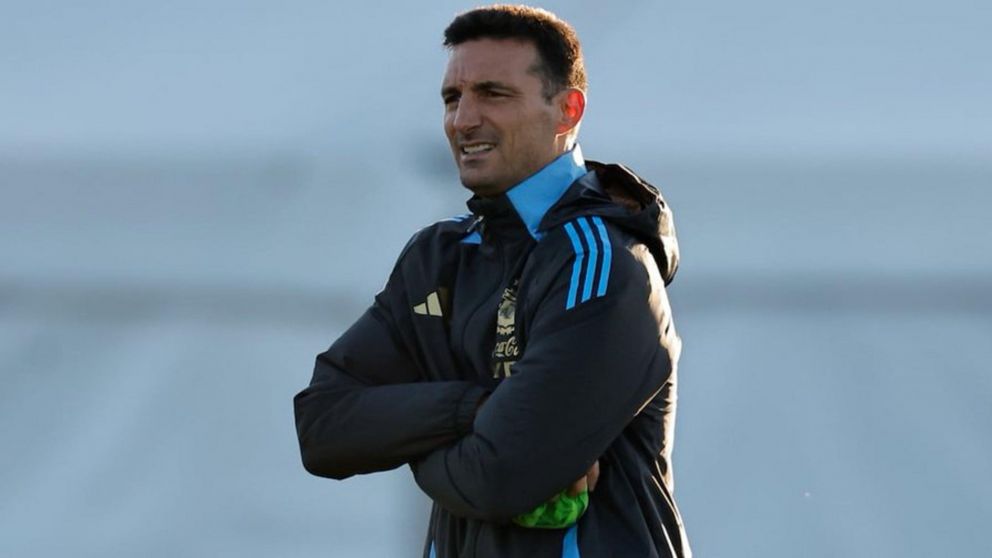 Sin Messi, Scaloni ya DEFINIÓ quién será el CAPITÁN de la Selección Argentina ante Chile