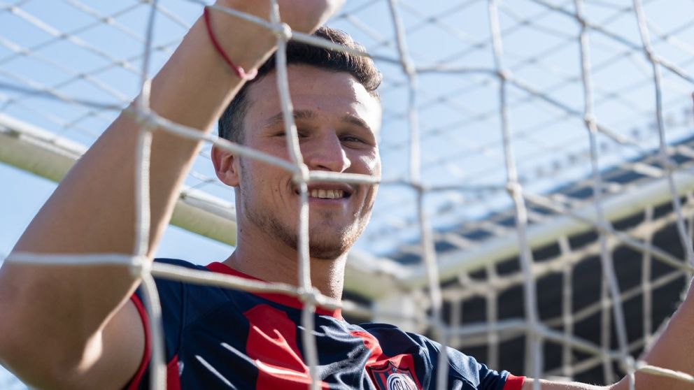TREMENDO: el jugador que llegó a San Lorenzo en este mercado y ya acordó su SALIDA