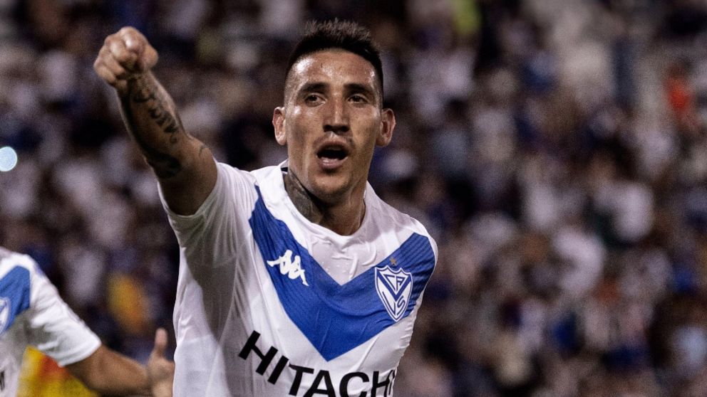 Vélez se CANSÓ de Ricardo Centurión: cuál es la DRÁSTICA decisión que tomó