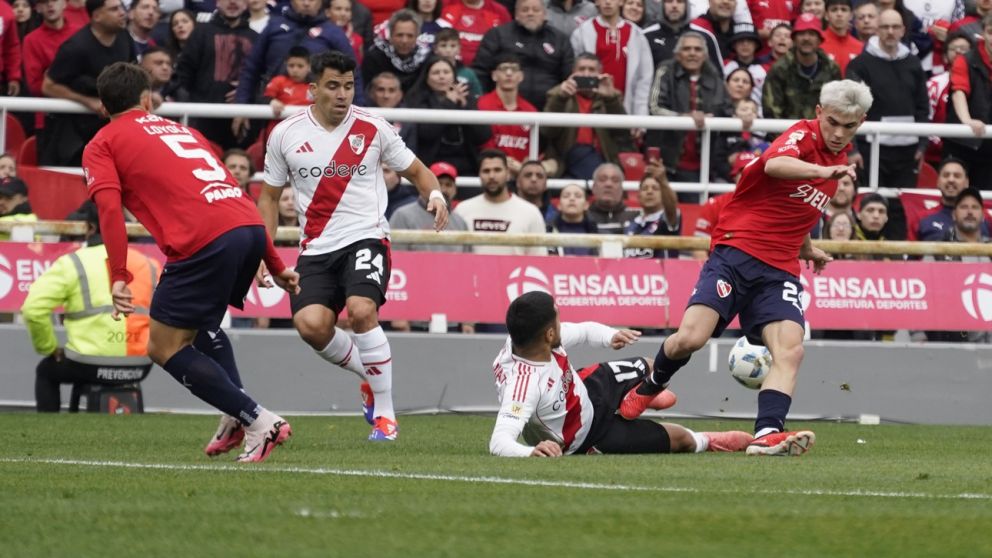 SIN DIFERENCIAS: con uno menos, Independiente EMPATÓ 0 a 0 con River por la Liga Profesional 2024