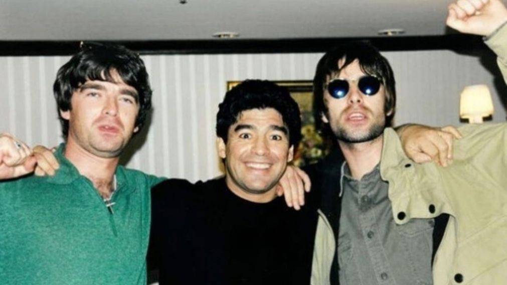 El INOLVIDABLE encuentro entre Oasis y Diego Maradona