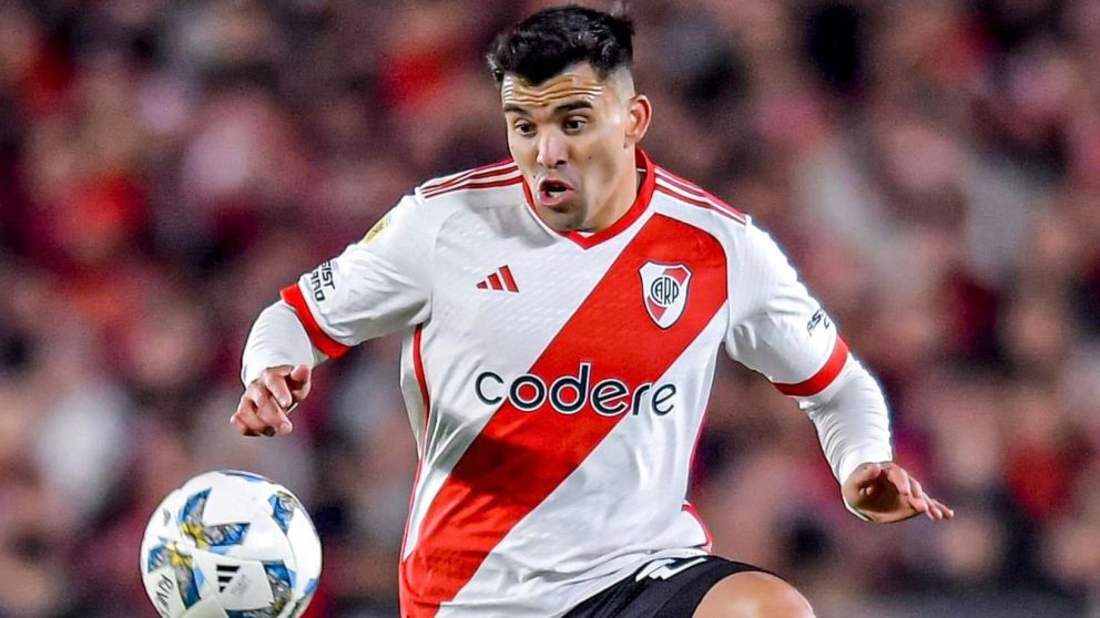 El Huevo Acuña DESTROZÓ a la dirigencia de Racing tras su debut en River: "Se manejaron muy mal"