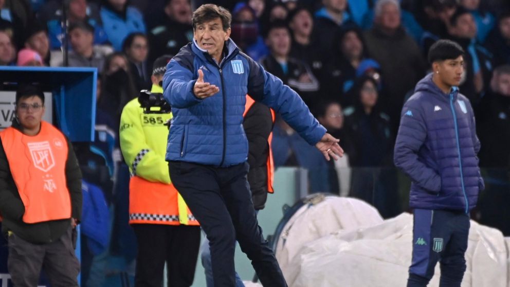 Costas fue DURÍSIMO con Independiente tras el empate ante Racing: “No querían jugarlo”
