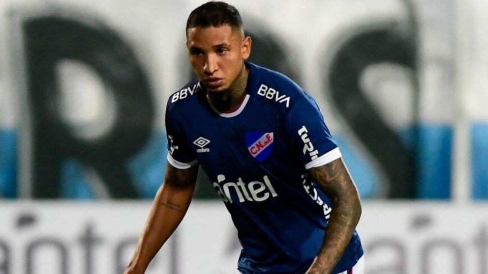 PREOCUPA la salud de Juan Izquierdo, jugador de Nacional: qué dice el nuevo PARTE MÉDICO