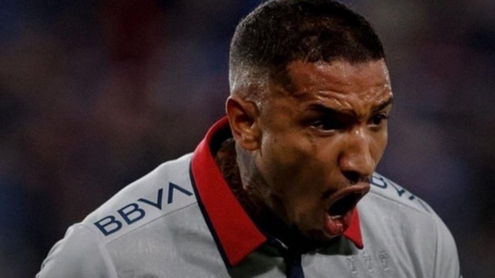 Los DESGARRADORES mensajes de la esposa de Juan Izquierdo, el futbolista de Nacional que continúa internado en Brasil