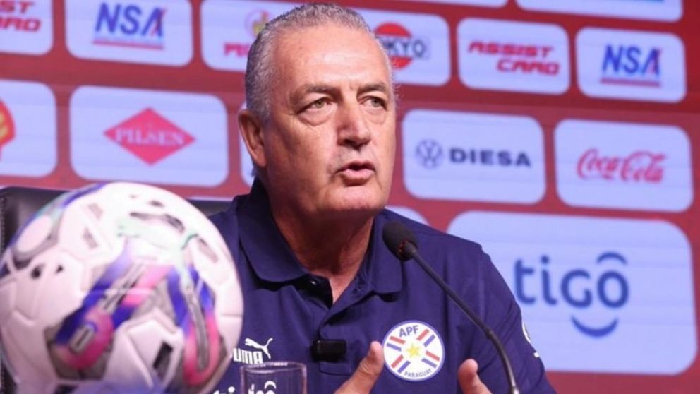 Gustavo Alfaro asumió como DT de Paraguay y LANZÓ UNA DURA ADVERTENCIA