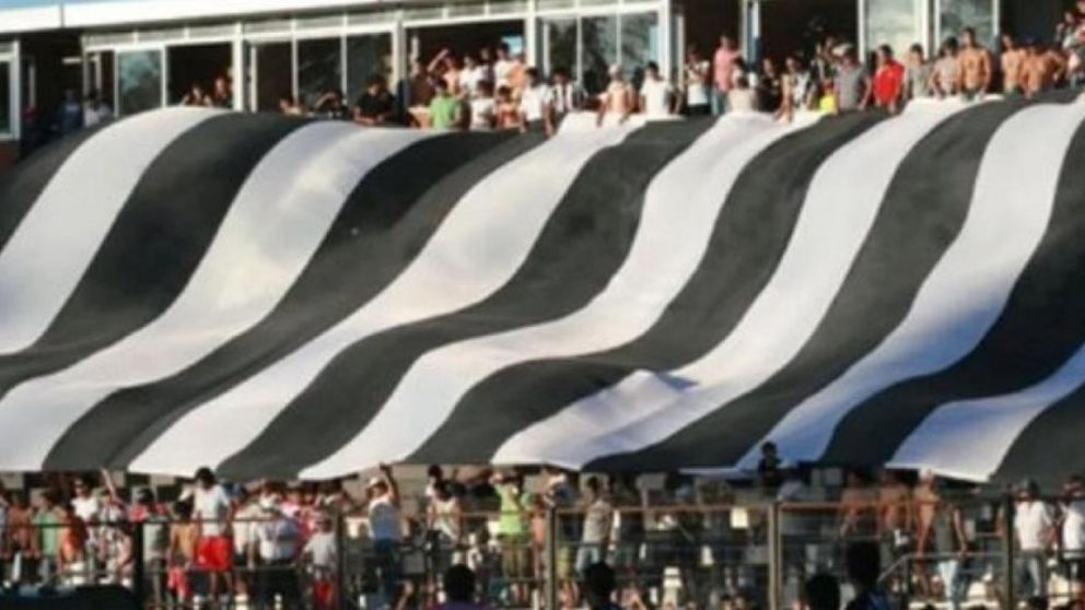 ESCÁNDALO: Un club de ascenso echó a jugadores y el técnico de la Reserva por sospechas de APUESTAS deportivas