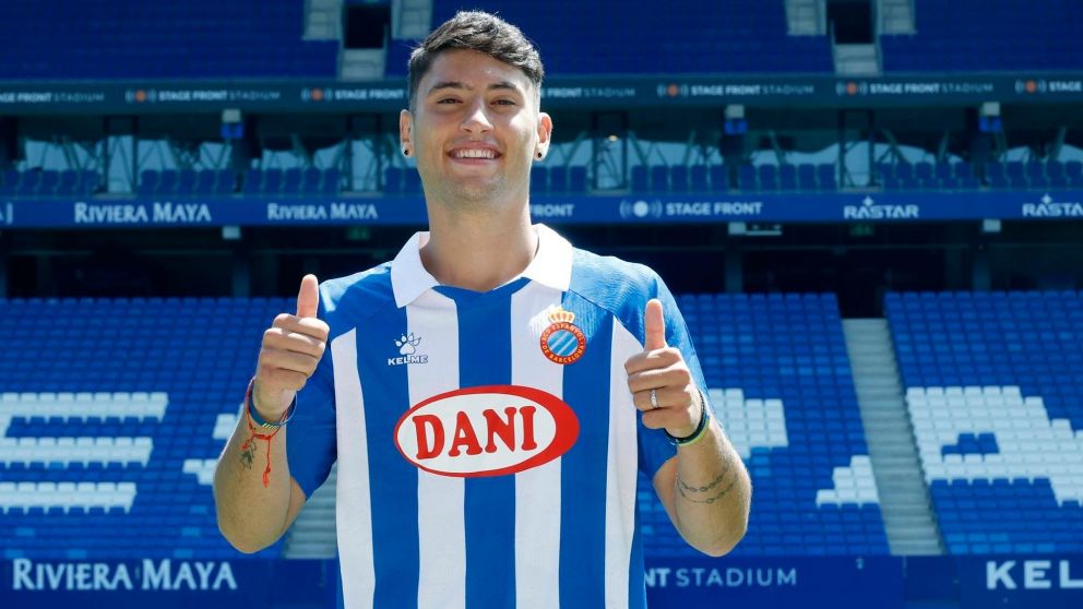La CURIOSA PRESENTACIÓN de Alejo Véliz en Espanyol: “con la vista perfecta…”