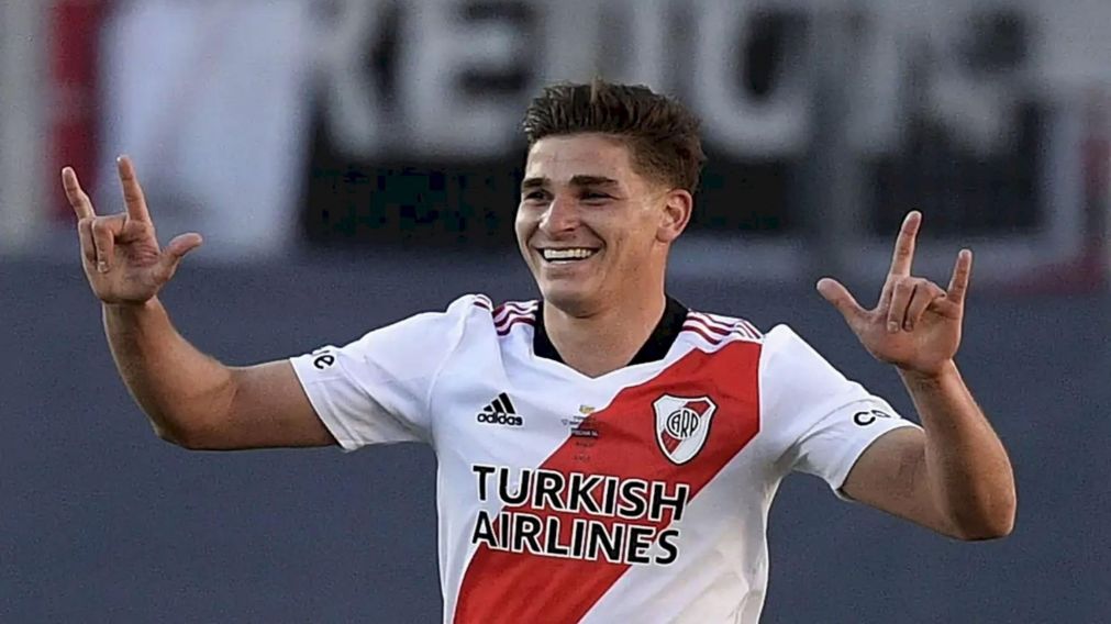 River cobrará una suma MILLONARIA en EUROS por el PASE de Julián Álvarez al Atlético de Madrid