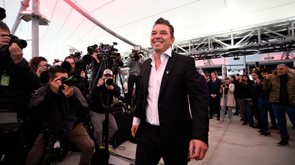 Marcelo Gallardo vivi� un INC�MODO momento con los hinchas durante su presentaci�n en River: qu� sucedi�