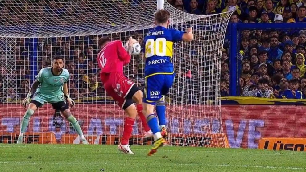 Video: el PENAL que Boca RECLAMÓ sobre el final y que el VAR no quiso REVISAR