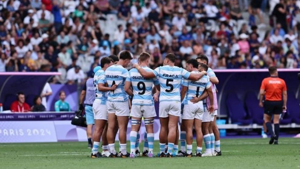 El coach de los Los Pumas DESTROZÓ a la organización de los Juegos Olímpícos París 2024: "a las chicas del hockey les desbordaba el inodoro de caca"