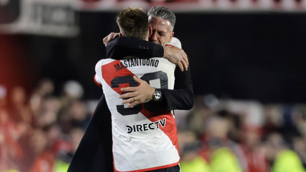 River encontró su premio sobre el final con un golazo de Mastantuono y venció a Sarmiento en la despedida de Martín Demichelis