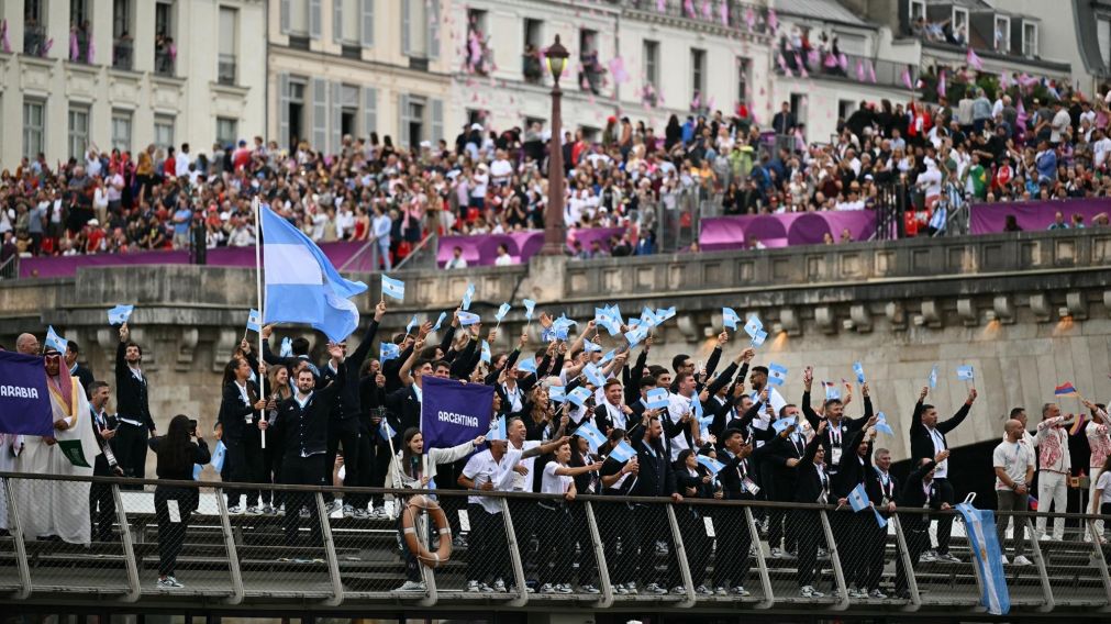 Juegos Olímpicos París 2024: así fue el ingreso de la DELEGACIÓN ARGENTINA en la ceremonia de apertura
