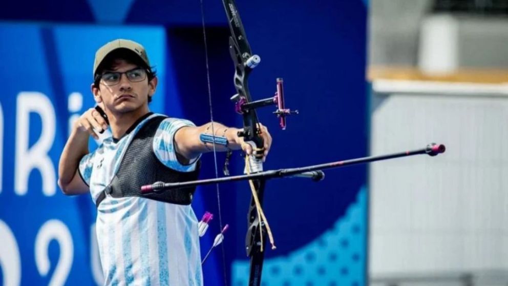 Juegos Olímpicos: Damián Jajarabilla se estrenó en tiro con arco y ya tiene rival