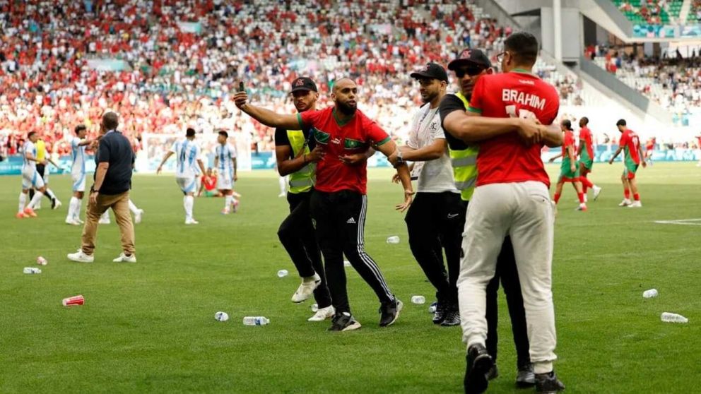 ESCÁNDALO en París 2024: agresiones a los jugadores de Argentina tras el empate ante Marruecos