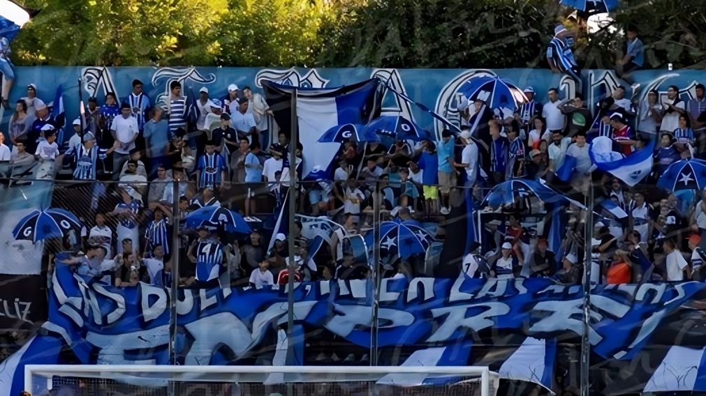 MURIÓ una mujer en medio de un tiroteo entre los barrabravas de Almagro y Estudiantes de Buenos Aires