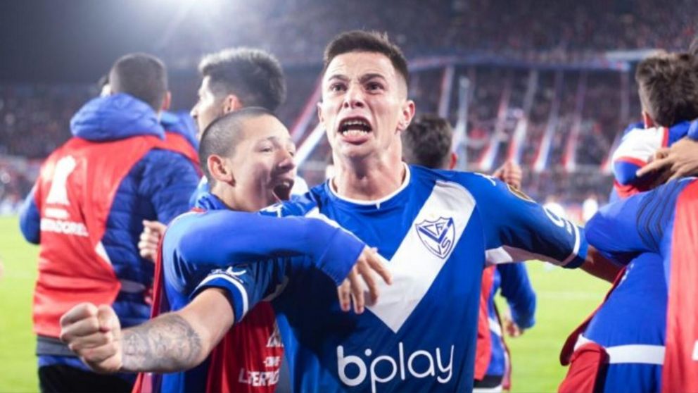 River hoy: Valentín Gómez será REFUERZO porque Vélez ACEPTÓ la oferta del City Group